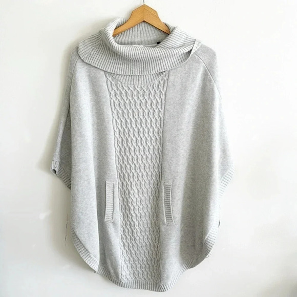 CAbi cotton Cowl Neck Poncho Cableknit Sweater Glacier Gray 3003 Size Small - Picture 2 of 8